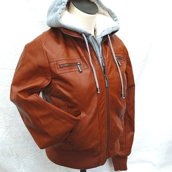 *Like New.New Look Jacket, size S (Teen) - Picture 3 of 6